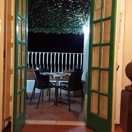 Ventura Nocleg ze śniadaniem 3*