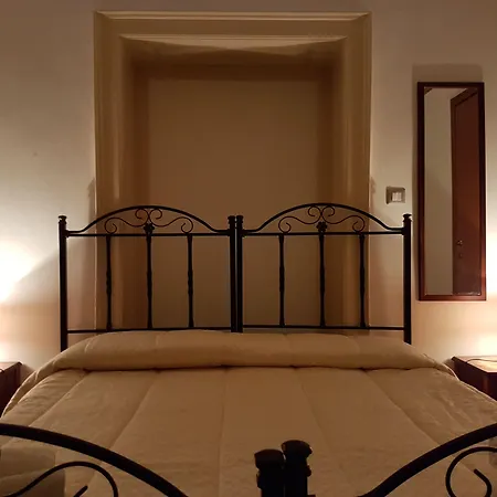 Ventura Nocleg ze śniadaniem 3*