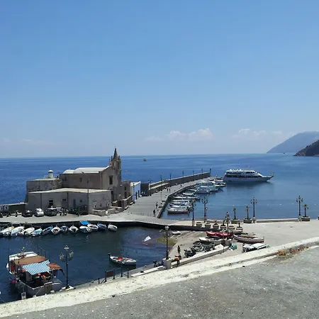 Ventura Nocleg ze śniadaniem 3*