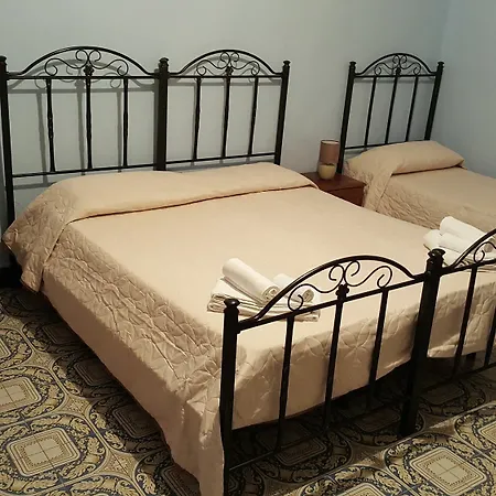 Ventura Nocleg ze śniadaniem