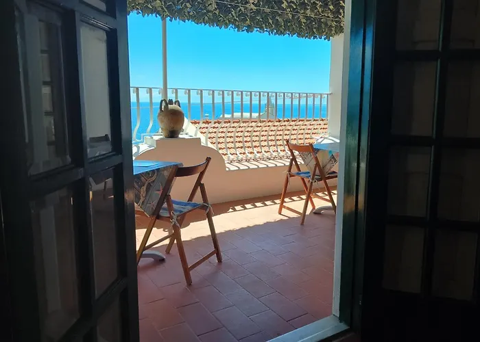 Ventura 3*
